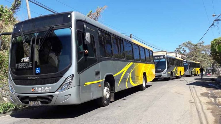 El Salvador: Nueva Flota De Buses De La Ruta 113 En Cojutepeque ...