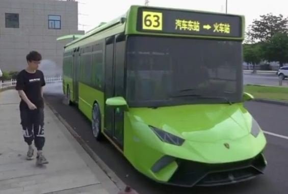 lamborghini-bus