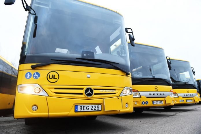 Rekordauftrag aus Schweden: Daimler Buses liefert 112 Überlandbusse an Mohlins BussarRecord order from Sweden: Daimler Buses delivers 112 interurban buses to Mohlins Bussar
