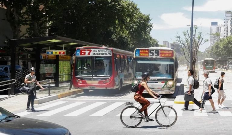 El porteño conoce el colectivo por la gama de colores